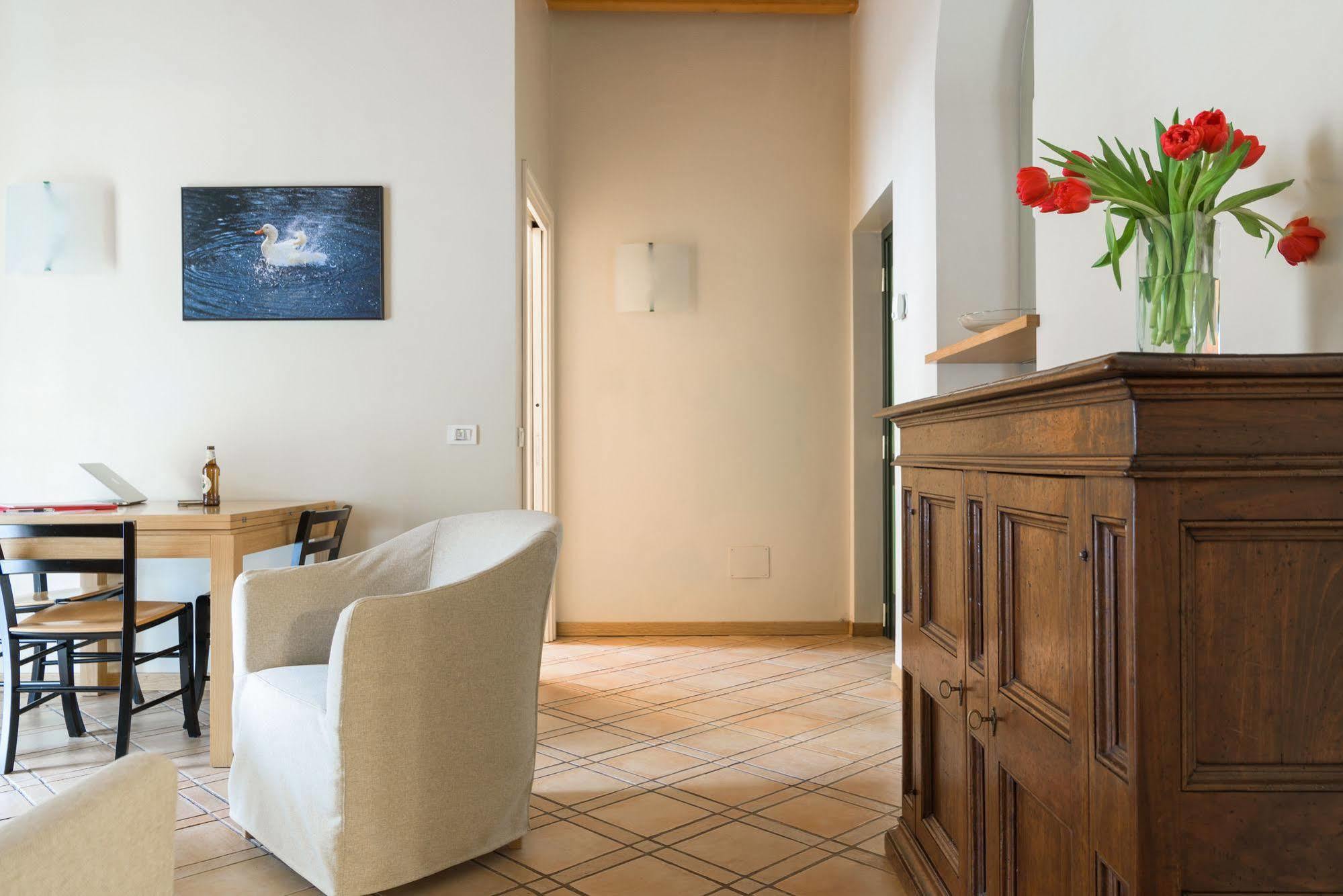 Ascanio Sforza - Suites & Apartments Milan Luaran gambar
